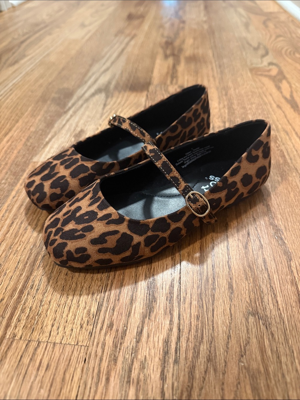 Kids Leopard Print Flats - size 1